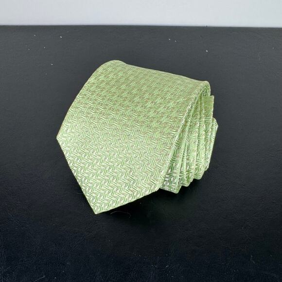 Brioni Other - Brioni Hand Made in Italy 100% Silk Neck Tie Green Pattern